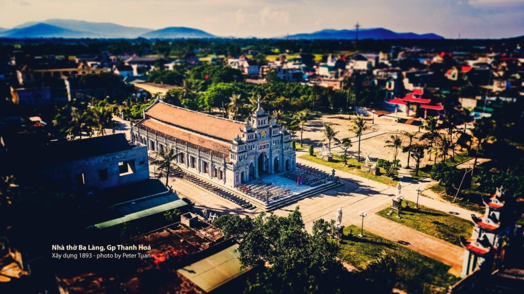 Welcome to Cửa Bạng, Ba Làng