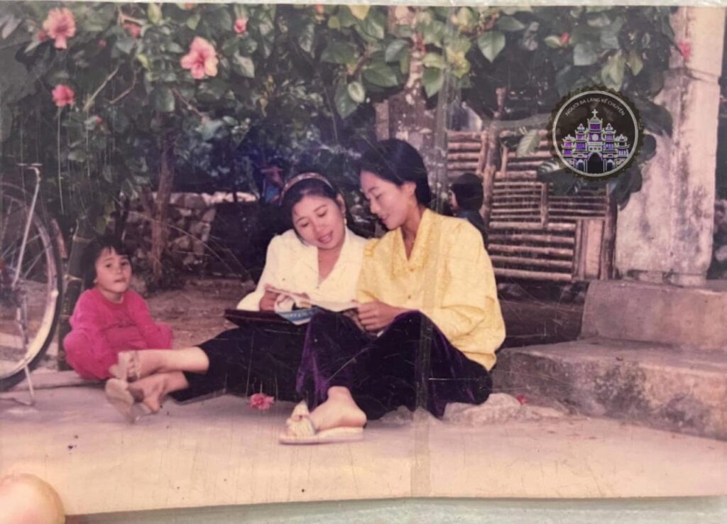 Welcome to Cửa Bạng, Ba Làng