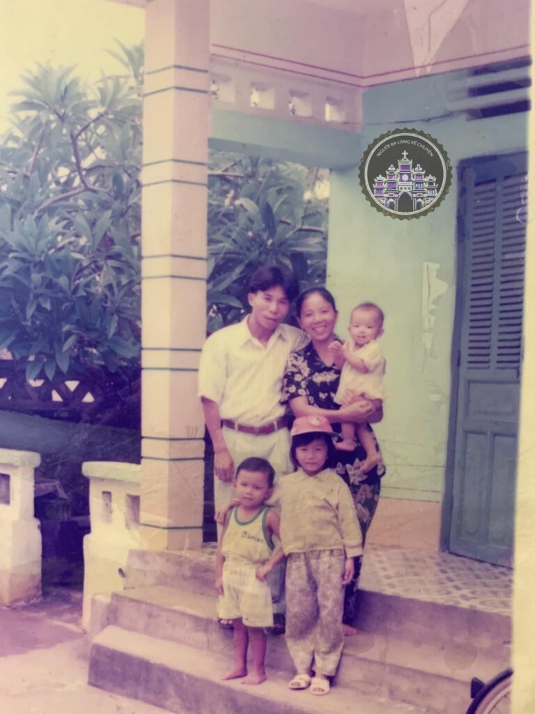 Welcome to Cửa Bạng, Ba Làng