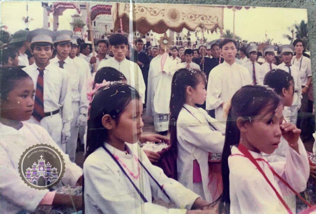 Welcome to Cửa Bạng, Ba Làng