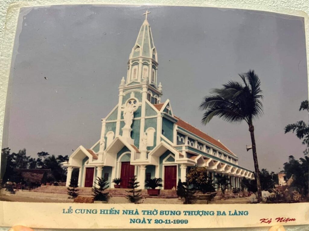 Welcome to Cửa Bạng, Ba Làng