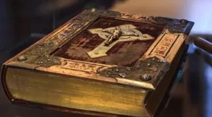 catholicbiblecrucifix.jpg